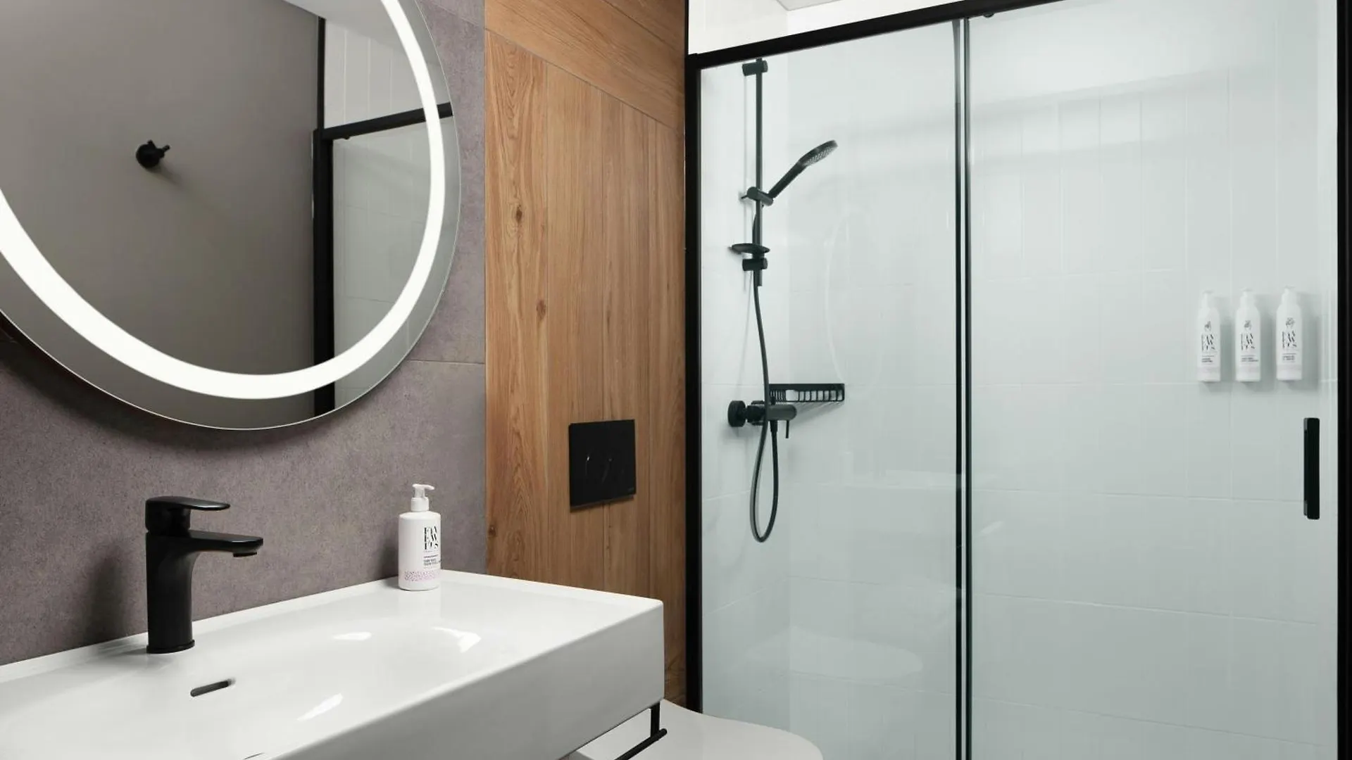 Moxy Istanbul Taksim Otel