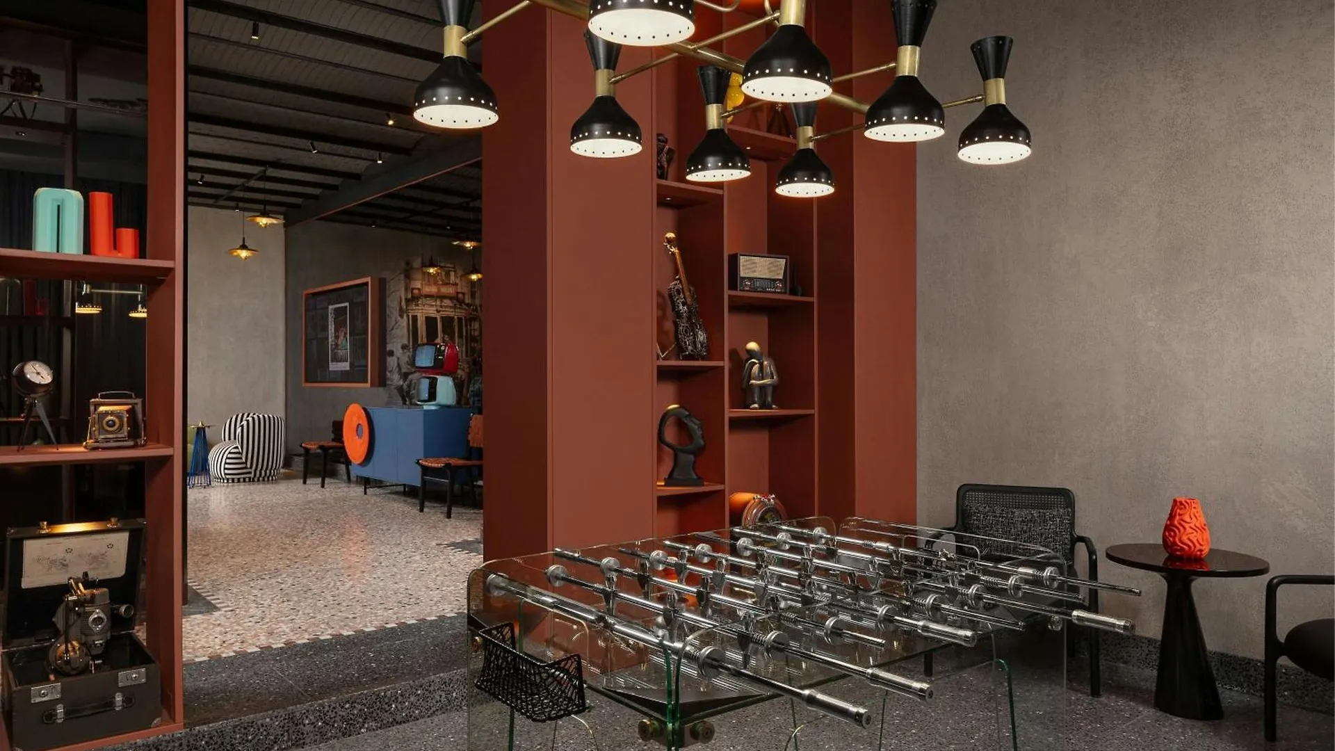 Moxy Istanbul Taksim Otel