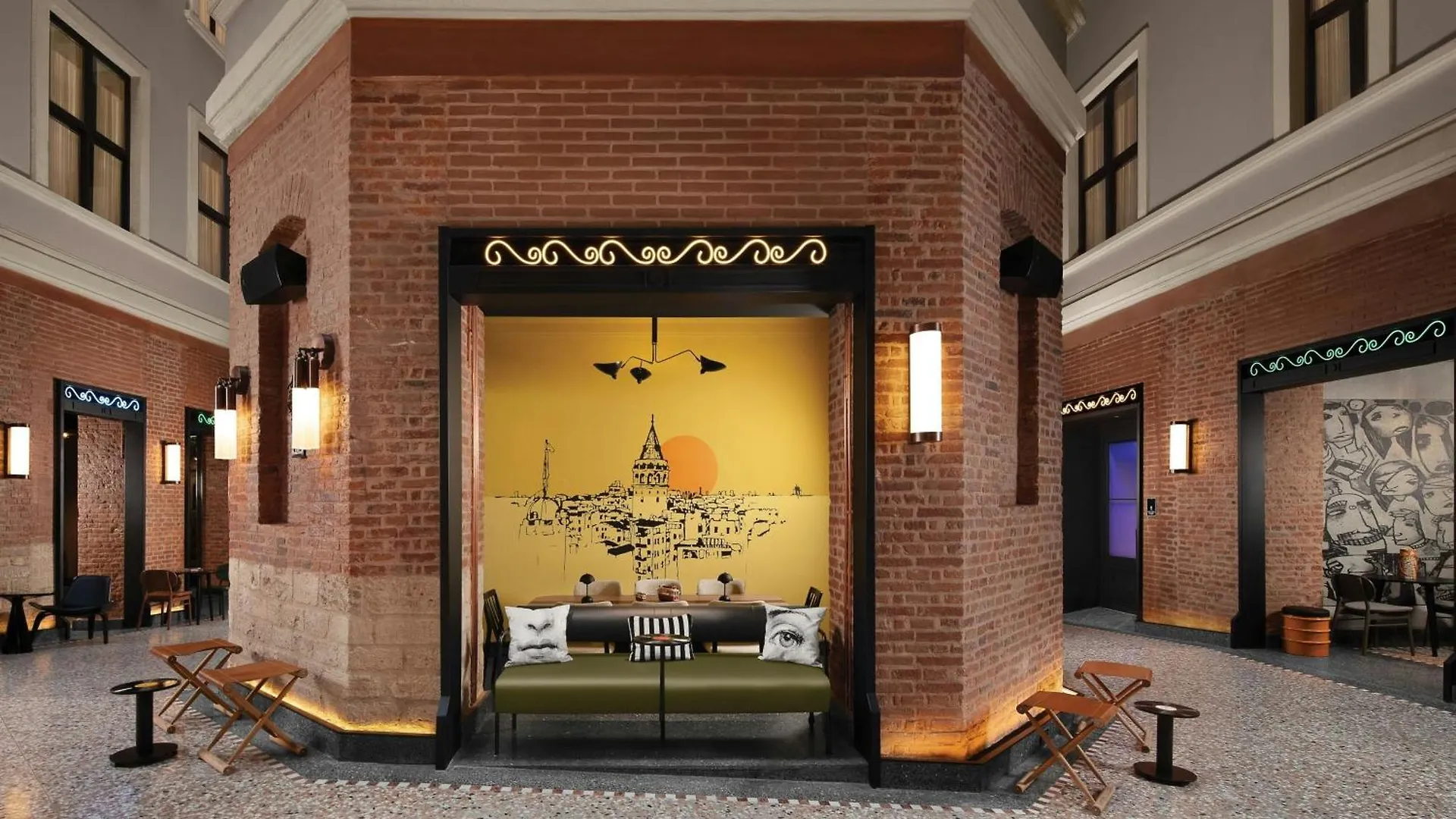 Hotel Moxy Istanbul Taksim